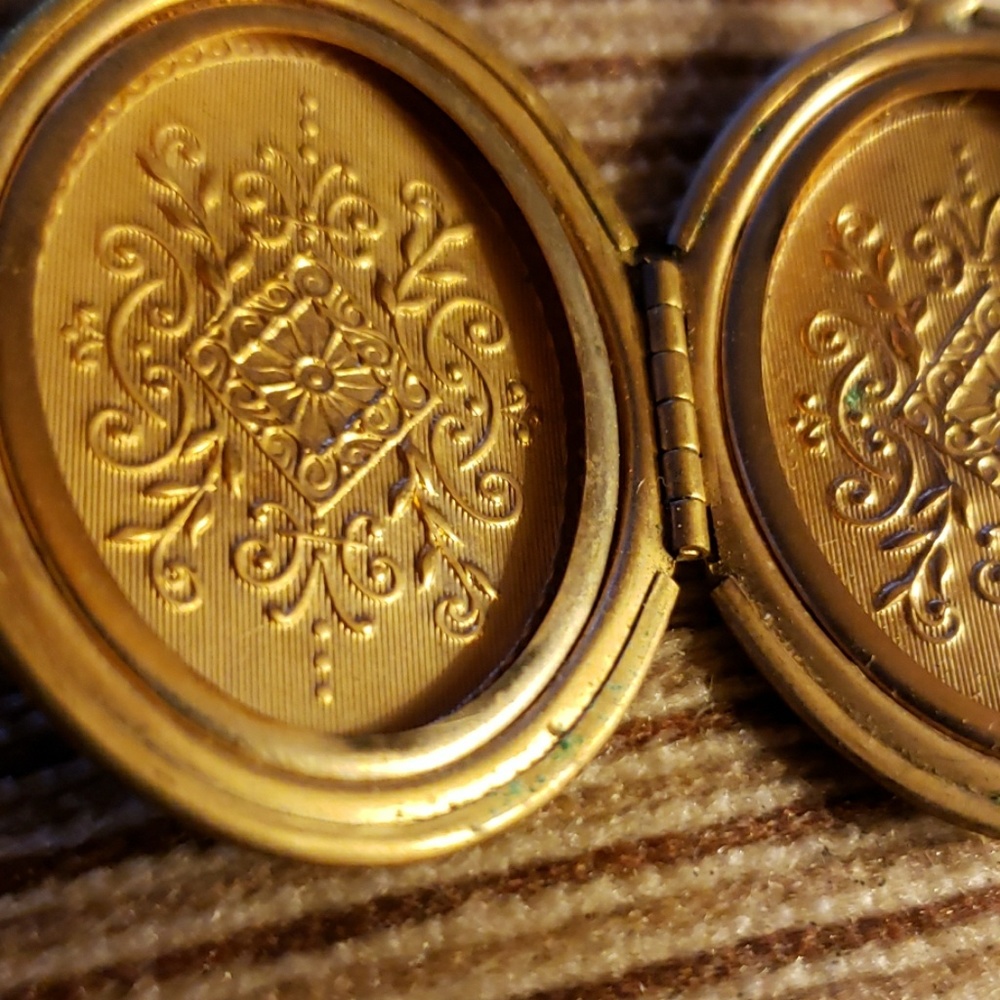 Vintage antiques locket - Picture 6 of 7